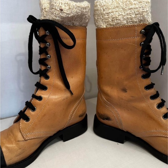 Authentic Chanel Vintage Boots - Picture 3 of 5